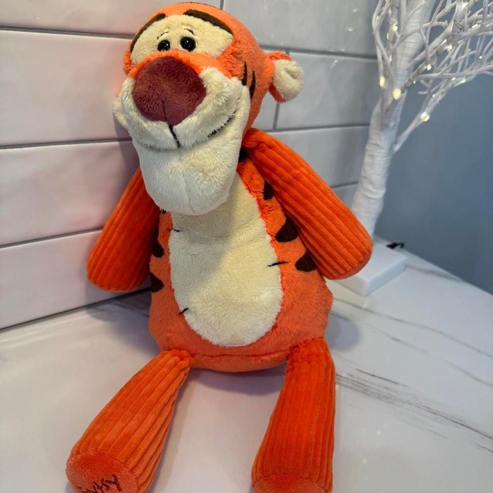 Disney Scentsy Buddy Tigger Plush Winnie The Pooh Fragrance Pouch Holder